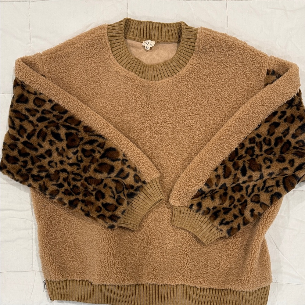 POL Leopard Sleeve Tan Sweater